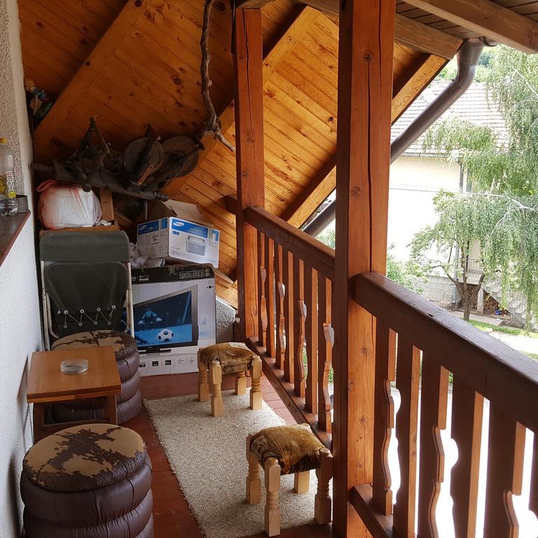 Athos * Višegrad